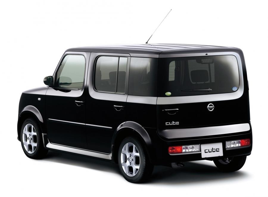  Nissan Cube 2002 года  (фото 4 из 7)